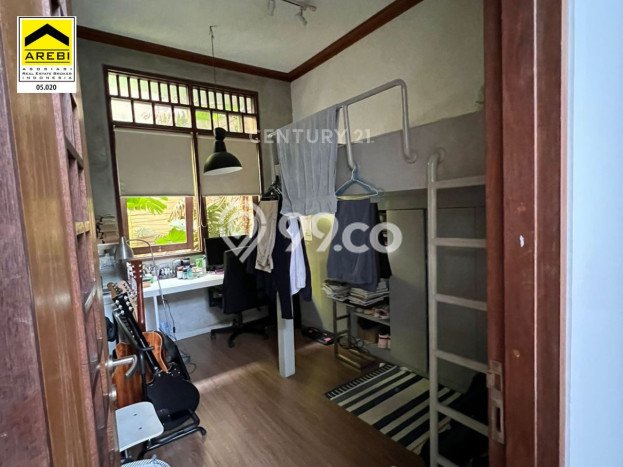 Jual Rumah Luas Elegan Dengan View Cantik di Setiabudi, Bandung Jual Rumah Luas Elegan Dengan View Cantik di Setiabudi, Bandung