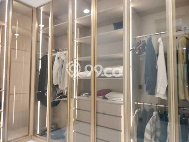 Rumah Elit Modern Tanpa Renovasi di Pantai Indah Kapuk Jakarta Utara Rumah Elit Modern Tanpa Renovasi di Pantai Indah Kapuk Jakarta Utara