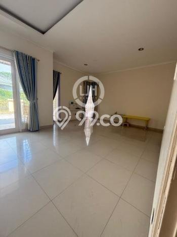 Jarang Ada! Rumah Sewa 4 Kamar Bagus Siap Huni BSD City Jarang Ada! Rumah Sewa 4 Kamar Bagus Siap Huni BSD City