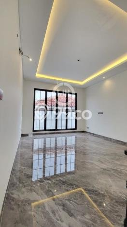 Hunian Elit LB 400m2 Siap Pakai Desain Elegan di Jombang, Tangerang Hunian Elit LB 400m2 Siap Pakai Desain Elegan di Jombang, Tangerang