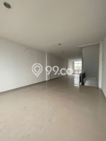 Ruko untuk Disewa di Pusat Jakarta Utara Luas Bangunan 337m2 Ruko untuk Disewa di Pusat Jakarta Utara Luas Bangunan 337m2