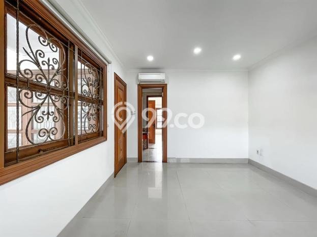 Rumah Mewah Akses Mudah di Jakarta Barat Rumah Mewah Akses Mudah di Jakarta Barat