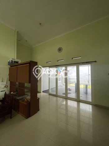 Ready to Use! Luxury House LT 180m2 Desain Elegan di Permata Jingga Ready to Use! Luxury House LT 180m2 Desain Elegan di Permata Jingga