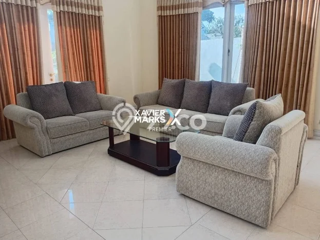 Sewa cepat rumah minimalis strategis 4 Kamar di Blimbing, Malang Sewa cepat rumah minimalis strategis 4 Kamar di Blimbing, Malang