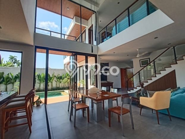 Ready to Use! Luxury House LT 230m2 Desain Elegan di Kerobokan Ready to Use! Luxury House LT 230m2 Desain Elegan di Kerobokan