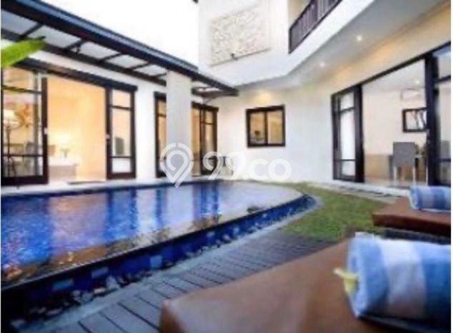 Ready to Use! Premium House LT 1500m2 Desain Elegan di Dewi Sri Ready to Use! Premium House LT 1500m2 Desain Elegan di Dewi Sri