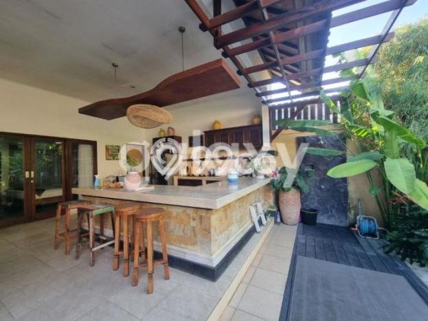Vila Disewakan di Kuta, Area 250m2m², Lingkungan Nyaman Vila Disewakan di Kuta, Area 250m2m², Lingkungan Nyaman