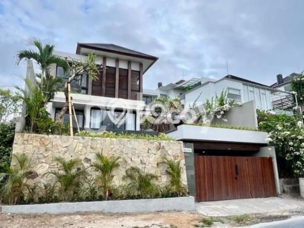 Vila Kawasan , Luas 320m2m², Lingkungan Asri Vila Kawasan , Luas 320m2m², Lingkungan Asri
