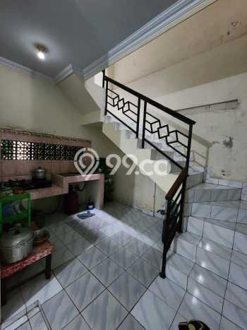 Rumah Strategis Modern Lb 300m2 di Kasihan, Bantul Rumah Strategis Modern Lb 300m2 di Kasihan, Bantul