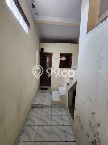 Rumah Strategis Modern Lb 300m2 di Kasihan, Bantul Rumah Strategis Modern Lb 300m2 di Kasihan, Bantul
