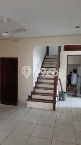 Rumah Eksklusif Dijual LT 365m2 di Ciputat, Tangerang Selatan Rumah Eksklusif Dijual LT 365m2 di Ciputat, Tangerang Selatan