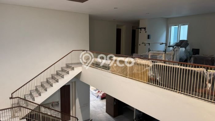 Dijual Rumah Premium dengan Fasilitas Sekitar Lengkap di Kembangan, Jakarta Barat Dijual Rumah Premium dengan Fasilitas Sekitar Lengkap di Kembangan, Jakarta Barat