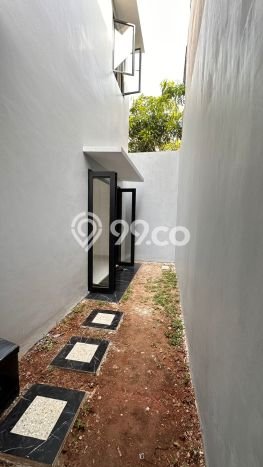 Rumah Luas Asri 4 KT Siap Pakai di Ciater Tangerang Rumah Luas Asri 4 KT Siap Pakai di Ciater Tangerang