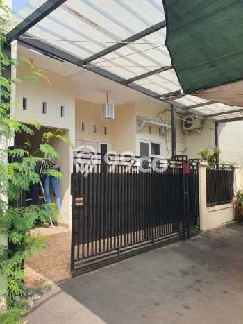 Hunian Cantik Minimalis Lb 118m2 di Jagakarsa, Jakarta Selatan Hunian Cantik Minimalis Lb 118m2 di Jagakarsa, Jakarta Selatan