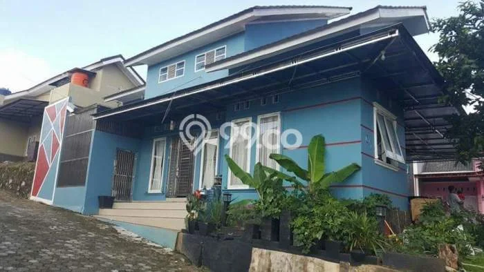 Dijual Rumah 4 Kamar Lokasi Ideal Nyaman dan Strategis di Tanjung Karang Barat Dijual Rumah 4 Kamar Lokasi Ideal Nyaman dan Strategis di Tanjung Karang Barat