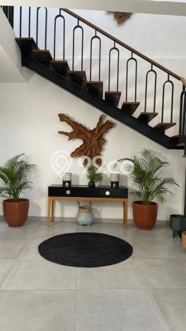 Vila di , Luas 200m2m², Posisi Premium Vila di , Luas 200m2m², Posisi Premium