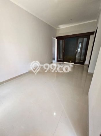 Rumah Asri area Jimbaran, 2 KM, Area Tenang, Luas 104m² Bangunan 110m² Rumah Asri area Jimbaran, 2 KM, Area Tenang, Luas 104m² Bangunan 110m²