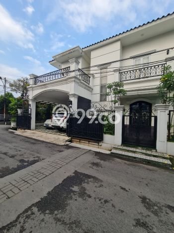 Hunian Mewah LB 300m2 Siap Huni Desain Elegan di Margacinta, Bandung Hunian Mewah LB 300m2 Siap Huni Desain Elegan di Margacinta, Bandung