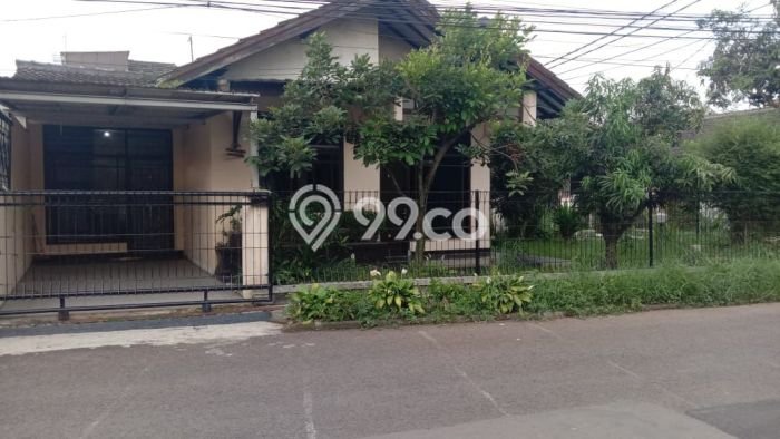 Rumah Sewa Bandung LT 200m2 LB 150m2 Kawasan Margacinta Rumah Sewa Bandung LT 200m2 LB 150m2 Kawasan Margacinta
