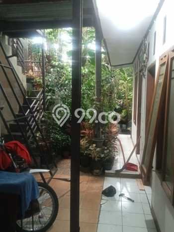 Rumah 8 Kamar Tidur Akses Strategis di Burangrang, Dekat Pusat Kota, Bandung Rumah 8 Kamar Tidur Akses Strategis di Burangrang, Dekat Pusat Kota, Bandung