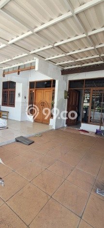 Rumah 4 KT 2 KM Newly Built di Lokasi Prestisius , Bandung Rumah 4 KT 2 KM Newly Built di Lokasi Prestisius , Bandung
