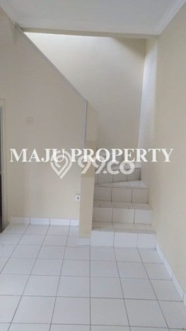 Rumah area Citra Grand, 2 KT, Dekat Universitas, LT 102m² LB 90m² Rumah area Citra Grand, 2 KT, Dekat Universitas, LT 102m² LB 90m²