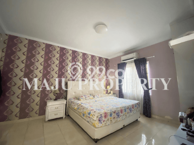For Sale Hunian Rumah Nyaman 3 Kamar di Kota Wisata, Jakarta Timur For Sale Hunian Rumah Nyaman 3 Kamar di Kota Wisata, Jakarta Timur