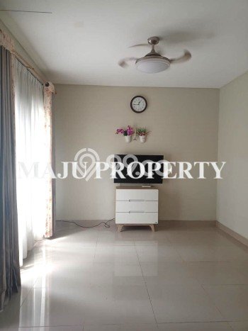Dijual Hunian Rumah Terawat 4 Kamar di Cibubur, Bekasi Dijual Hunian Rumah Terawat 4 Kamar di Cibubur, Bekasi
