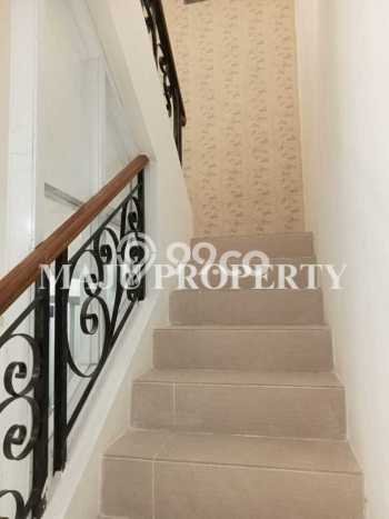 Rumah Modern 4 KT di Kota Wisata Bogor Unfurnished Rumah Modern 4 KT di Kota Wisata Bogor Unfurnished