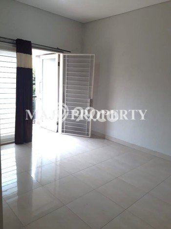 Jarang Ada! Rumah Sewa 3 Kamar Nyaman Siap Huni Cibubur Jarang Ada! Rumah Sewa 3 Kamar Nyaman Siap Huni Cibubur