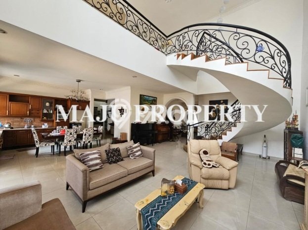 Rumah kawasan Cibubur, Dekat Fasilitas, 5 KM, Luas 375m² Bangunan 345m² Rumah kawasan Cibubur, Dekat Fasilitas, 5 KM, Luas 375m² Bangunan 345m²
