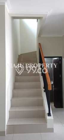 Rumah Modern 3 KT LT 91m2 di Kota Wisata Rumah Modern 3 KT LT 91m2 di Kota Wisata