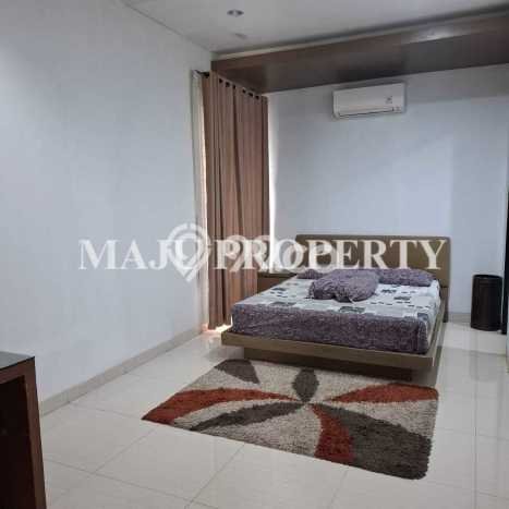 Jual Rumah Mewah Megah Dengan View Cantik di Cibubur, Bekasi Jual Rumah Mewah Megah Dengan View Cantik di Cibubur, Bekasi