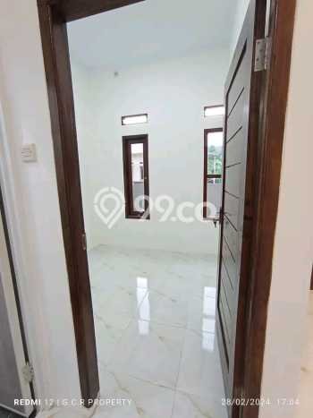 rumah 5 menit ke stasiun dan dekat jalan utama rumah 5 menit ke stasiun dan dekat jalan utama