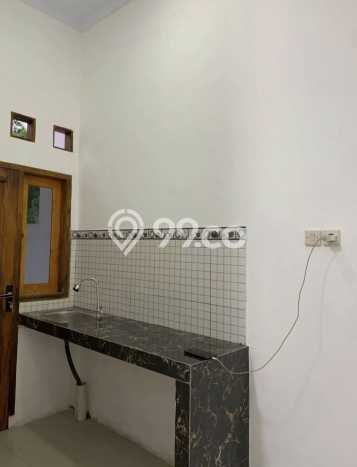 rumah modern pinggir jalan utama dekat stasiun rumah modern pinggir jalan utama dekat stasiun