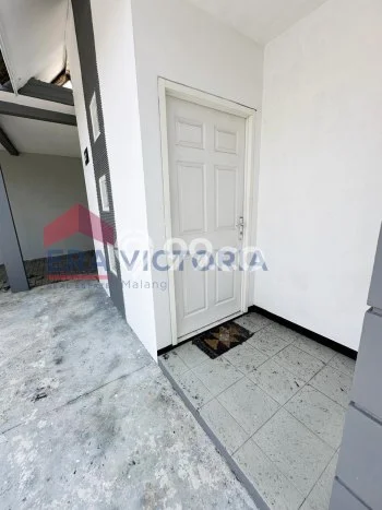 Lokasi strategis! Rumah siap pakai dikontrakkan di Kedungkandang LB 80m2 Lokasi strategis! Rumah siap pakai dikontrakkan di Kedungkandang LB 80m2