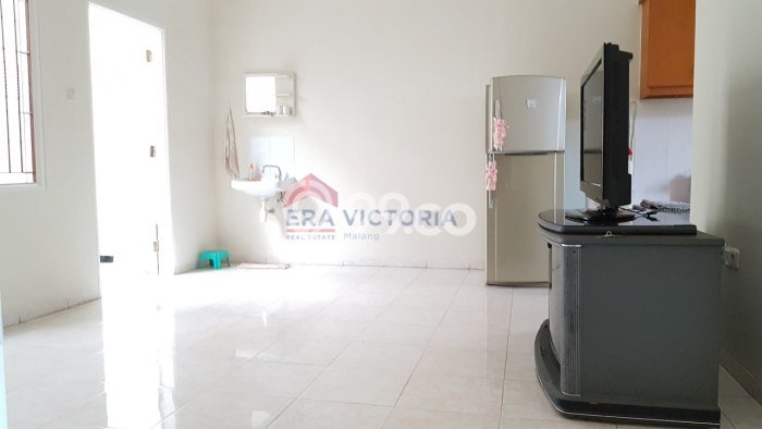 Lokasi terbaik! Rumah siap huni dikontrakkan di Sukun LB 90m2 Lokasi terbaik! Rumah siap huni dikontrakkan di Sukun LB 90m2