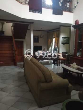 Jual Rumah Mewah Megah Dengan View Eksklusif di Rawamangun, Jakarta Timur Jual Rumah Mewah Megah Dengan View Eksklusif di Rawamangun, Jakarta Timur