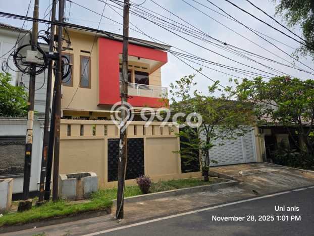 Jual Rumah Bagus Siap Huni LB 239m2 di Duren Sawit, Jakarta Timur Jual Rumah Bagus Siap Huni LB 239m2 di Duren Sawit, Jakarta Timur