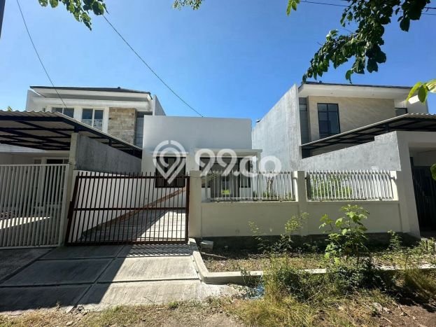 Hunian Cantik Modern Lb 70m2 di Tenggilis Mejoyo, Surabaya Hunian Cantik Modern Lb 70m2 di Tenggilis Mejoyo, Surabaya