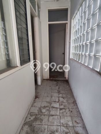 Ready to Use! Luxury House LT 380m2 Desain Elegan di Cengkareng Barat Ready to Use! Luxury House LT 380m2 Desain Elegan di Cengkareng Barat