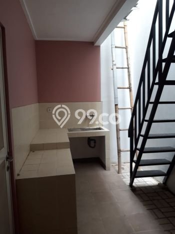 PILIHAN TEPAT! Rumah kawasan Cipondoh, 4 KT, Dekat Mall, LT 90m² LB 140m² PILIHAN TEPAT! Rumah kawasan Cipondoh, 4 KT, Dekat Mall, LT 90m² LB 140m²