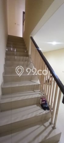 Dijual Rumah Eksklusif 2 KT di Green Lake City, Jakarta Barat Dijual Rumah Eksklusif 2 KT di Green Lake City, Jakarta Barat