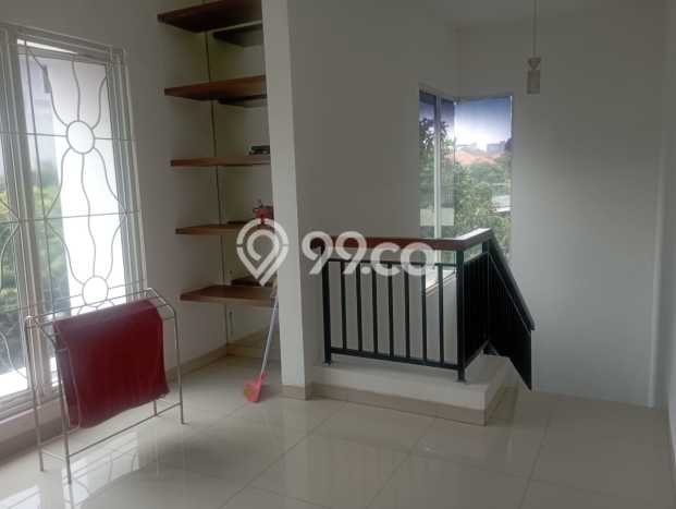 Rumah Elit Modern Tanpa Renovasi di Ancol Jakarta Utara Rumah Elit Modern Tanpa Renovasi di Ancol Jakarta Utara