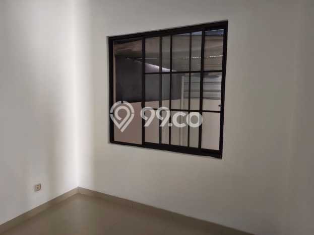 Disewakan! Rumah 4 Kamar Tidur &
3 Kamar Mandi di Green Lake City, Jakarta Barat Disewakan! Rumah 4 Kamar Tidur &
3 Kamar Mandi di Green Lake City, Jakarta Barat