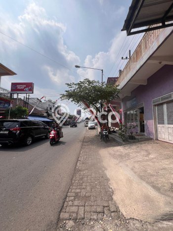 LOKASI PREMIUM! Ruko di Wajak, Luas 68m2m², Jalan Utama, Kawasan Komersial LOKASI PREMIUM! Ruko di Wajak, Luas 68m2m², Jalan Utama, Kawasan Komersial