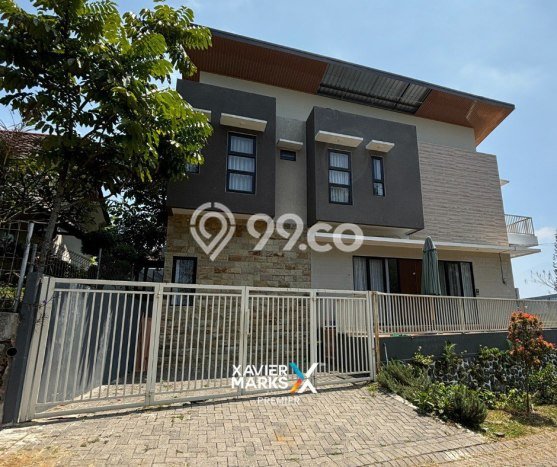 DIJUAL! Vila Kawasan , Area 154m2m², Posisi Strategis DIJUAL! Vila Kawasan , Area 154m2m², Posisi Strategis