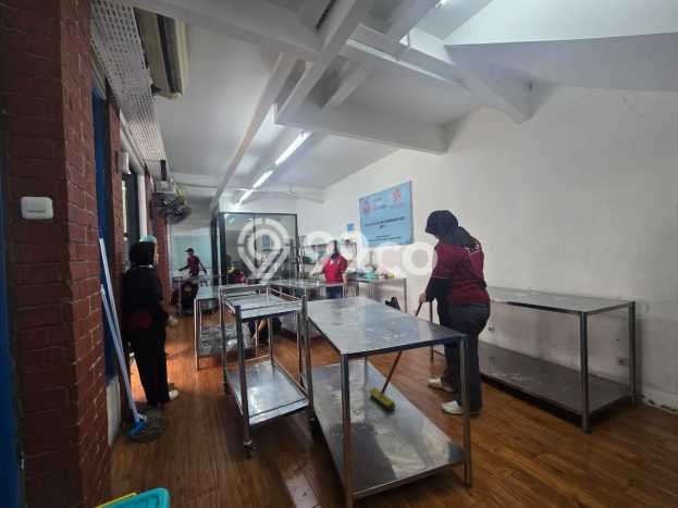 Ruko Bagus Dijual LB 256m2 Lokasi Strategis Jakarta Selatan Area Cocok untuk Bisnis Ruko Bagus Dijual LB 256m2 Lokasi Strategis Jakarta Selatan Area Cocok untuk Bisnis