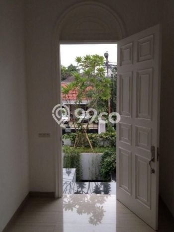 Siap Huni Hunian Elit 4 Kamar di Cilandak Dekat ke Mana Saja Siap Huni Hunian Elit 4 Kamar di Cilandak Dekat ke Mana Saja