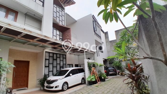 Dijual Rumah Premium dengan Fasilitas Sekitar Lengkap di Pasar Minggu, Jakarta Selatan Dijual Rumah Premium dengan Fasilitas Sekitar Lengkap di Pasar Minggu, Jakarta Selatan